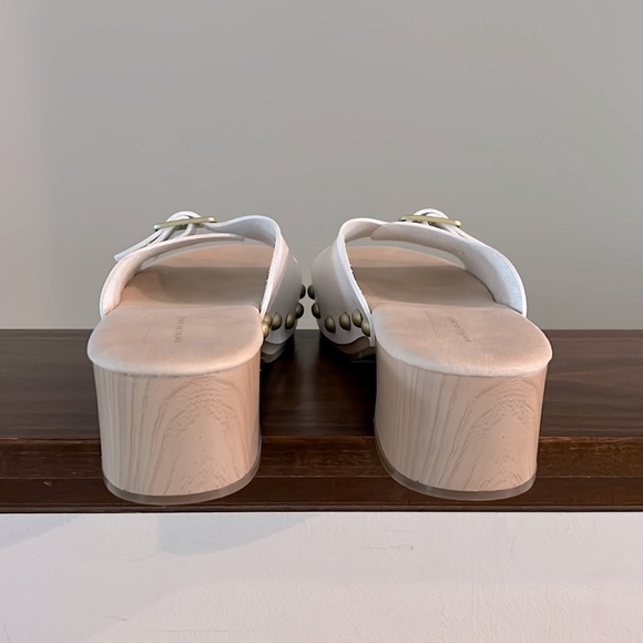 American Eagle Elegant White Mules with Gold Buckle. - Picture 6 of 13